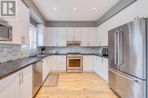 1038 Laurier Avenue, Milton, ON - Indoor Photo Showing Kitchen With Stainless Steel Kitchen With Upgraded Kitchen