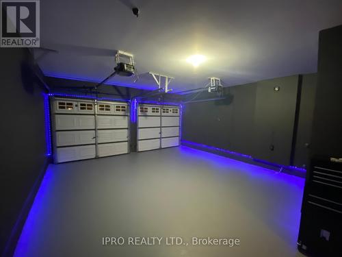 1038 Laurier Avenue, Milton, ON - Indoor Photo Showing Garage