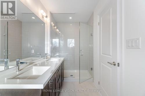 22 Folcroft Street, Brampton, ON - Indoor Photo Showing Bathroom