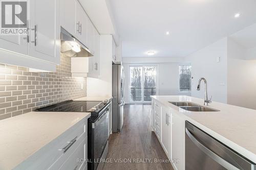 50 Folcroft Street, Brampton, ON - Indoor Photo Showing Kitchen With Stainless Steel Kitchen With Double Sink With Upgraded Kitchen