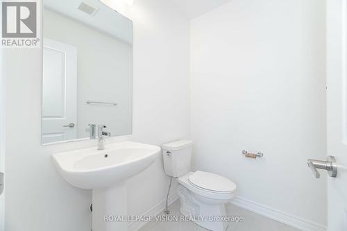 50 Folcroft Street, Brampton, ON - Indoor Photo Showing Bathroom