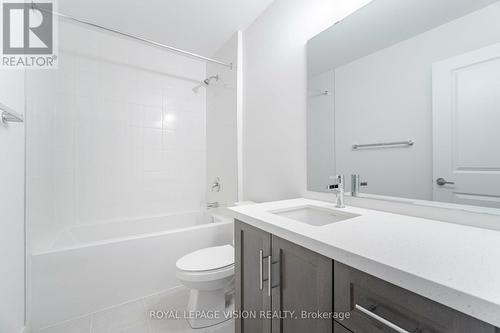 50 Folcroft Street, Brampton, ON - Indoor Photo Showing Bathroom