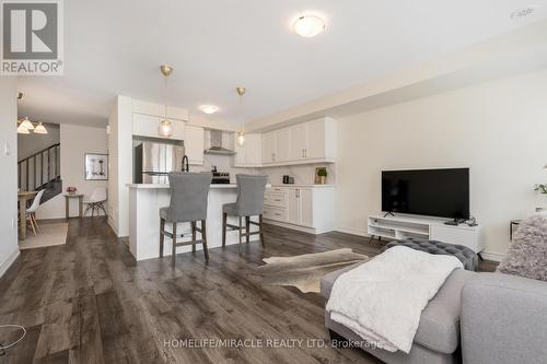 997 Alder Gate, Milton, ON - Indoor Photo Showing Living Room