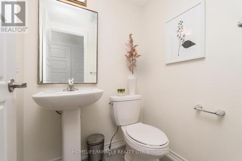 997 Alder Gate, Milton, ON - Indoor Photo Showing Bathroom