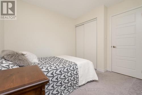 997 Alder Gate, Milton, ON - Indoor Photo Showing Bedroom