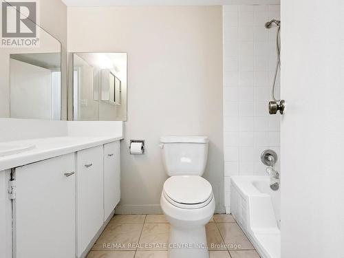 101 - 15 Kensington Road, Brampton, ON - Indoor Photo Showing Bathroom