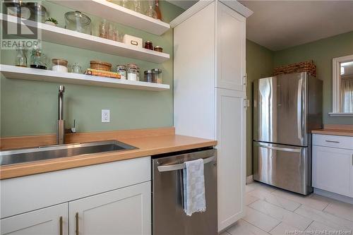 3124 Loch Lomond Road, Saint John, NB - Indoor Photo Showing Kitchen