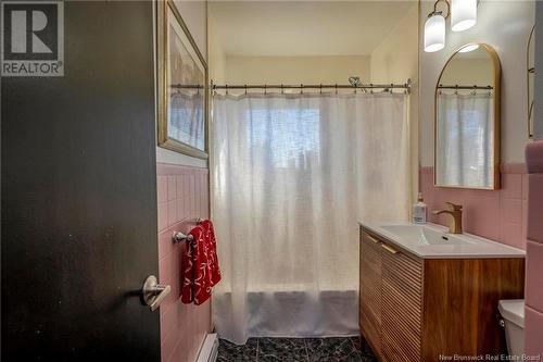 3124 Loch Lomond Road, Saint John, NB - Indoor Photo Showing Bathroom