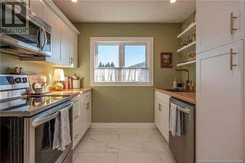 3124 Loch Lomond Road, Saint John, NB - Indoor Photo Showing Kitchen