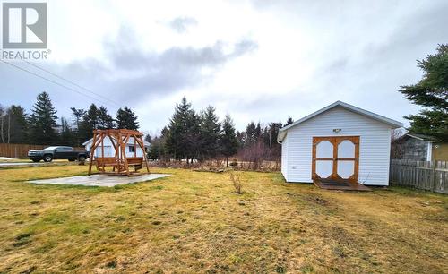 8 Bishops Avenue, Pasadena, NL - Outdoor