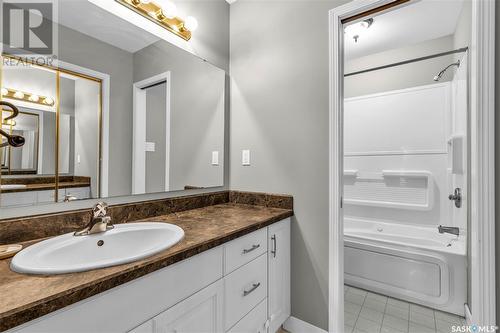 511 Palliser Drive, Swift Current, SK - Indoor Photo Showing Bathroom