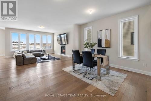 757 Gamble Drive, Russell, ON - Indoor Photo Showing Living Room