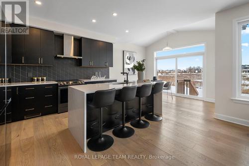 757 Gamble Drive, Russell, ON - Indoor Photo Showing Kitchen With Upgraded Kitchen