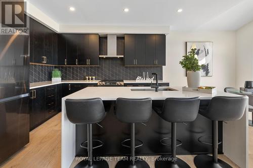 757 Gamble Drive, Russell, ON - Indoor Photo Showing Kitchen With Upgraded Kitchen