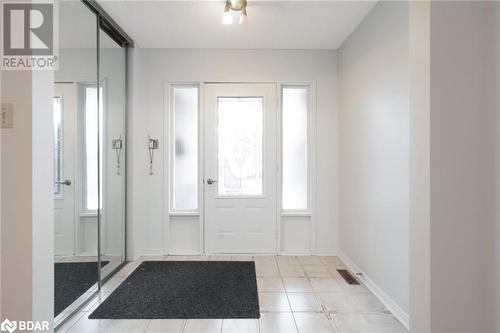 View of entrance foyer - 15 Oakington Place, Mississauga, ON - Indoor Photo Showing Other Room