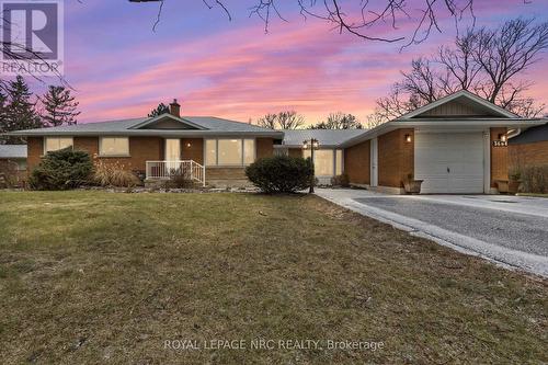 3664 Glen Road, Lincoln (980 - Lincoln-Jordan/Vineland), ON - Outdoor With Facade