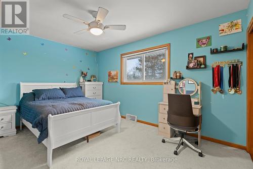 3664 Glen Road, Lincoln (980 - Lincoln-Jordan/Vineland), ON - Indoor Photo Showing Bedroom