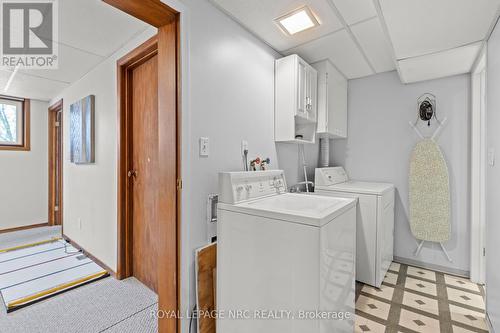 3664 Glen Road, Lincoln (980 - Lincoln-Jordan/Vineland), ON - Indoor Photo Showing Laundry Room