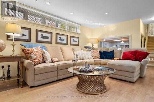 140 Herchmer Crescent, Kingston (Central City West), ON - Indoor Photo Showing Living Room