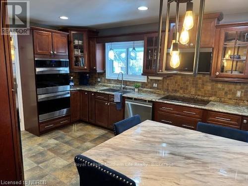 112 Holditch Street, West Nipissing (Sturgeon Falls), ON - Indoor Photo Showing Kitchen