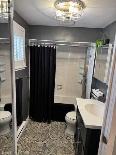 112 Holditch Street, West Nipissing (Sturgeon Falls), ON - Indoor Photo Showing Bathroom