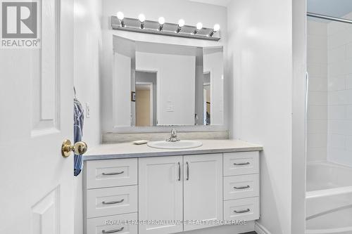 616 Pimlico Place, Kingston (South Of Taylor-Kidd Blvd), ON - Indoor Photo Showing Bathroom