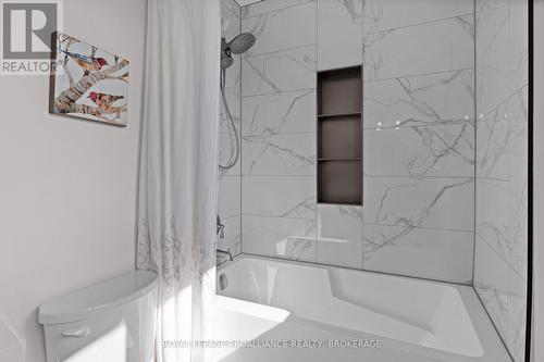 1220 Humberside Drive, Kingston (North Of Taylor-Kidd Blvd), ON - Indoor Photo Showing Bathroom