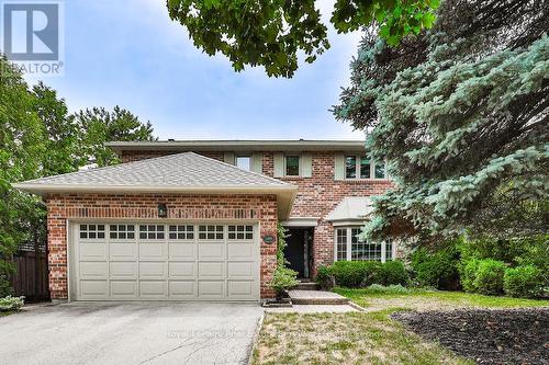 1260 Old Bridle Path, Oakville (1007 - Ga Glen Abbey), ON - Outdoor