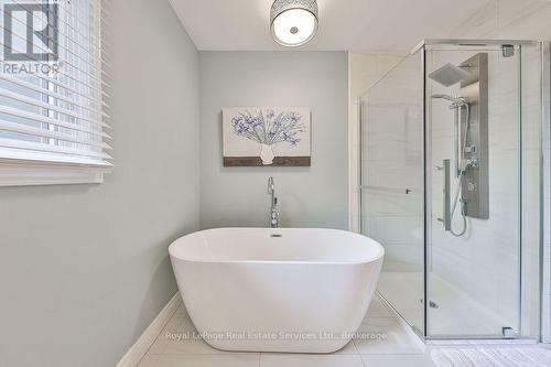 1260 Old Bridle Path, Oakville (1007 - Ga Glen Abbey), ON - Indoor Photo Showing Bathroom