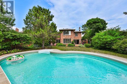 1260 Old Bridle Path, Oakville (1007 - Ga Glen Abbey), ON - Outdoor With In Ground Pool With Backyard