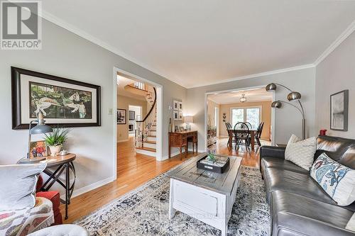 1260 Old Bridle Path, Oakville (1007 - Ga Glen Abbey), ON - Indoor Photo Showing Living Room