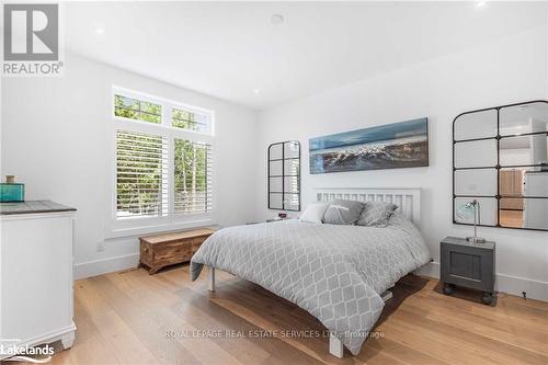 53 Niagara Street, Collingwood, ON - Indoor Photo Showing Bedroom