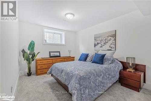 53 Niagara Street, Collingwood, ON - Indoor Photo Showing Bedroom