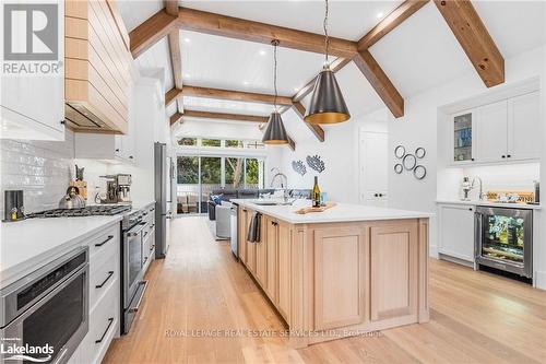 53 Niagara Street, Collingwood, ON - Indoor Photo Showing Kitchen With Upgraded Kitchen