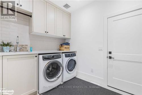 53 Niagara Street, Collingwood, ON - Indoor Photo Showing Laundry Room