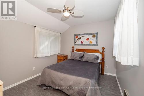 3 Island 15Kl, Gravenhurst, ON - Indoor Photo Showing Bedroom