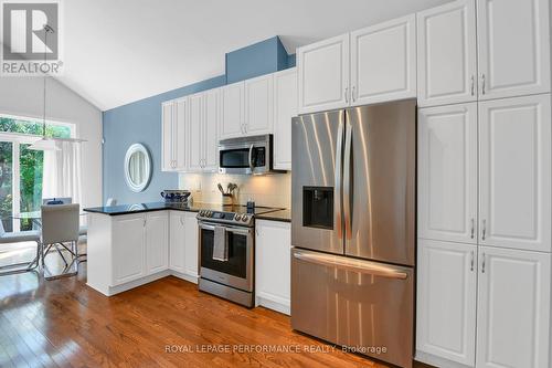 518 Golden Sedge Way, Ottawa, ON - Indoor Photo Showing Kitchen