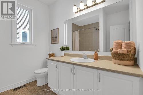 518 Golden Sedge Way, Ottawa, ON - Indoor Photo Showing Bathroom