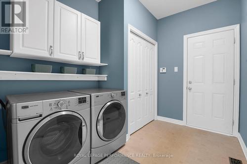 518 Golden Sedge Way, Ottawa, ON - Indoor Photo Showing Laundry Room