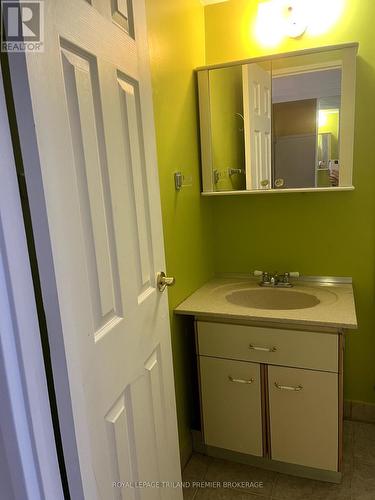 107 - 1105 Jalna Boulevard, London, ON - Indoor Photo Showing Bathroom