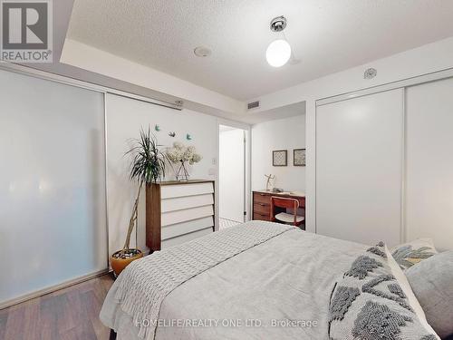 510 - 20 Joe Shuster Way, Toronto, ON - Indoor Photo Showing Bedroom