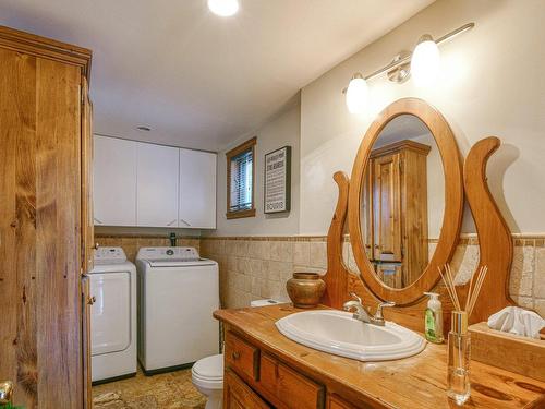 Powder room - 1159 Ch. Notre-Dame, Sainte-Adèle, QC - Indoor Photo Showing Laundry Room