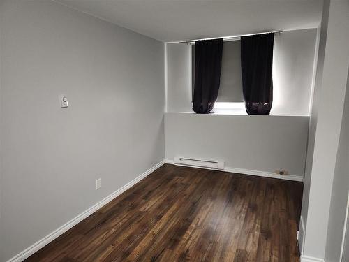 32-562 Edison Road, Thunder Bay, ON - Indoor Photo Showing Other Room