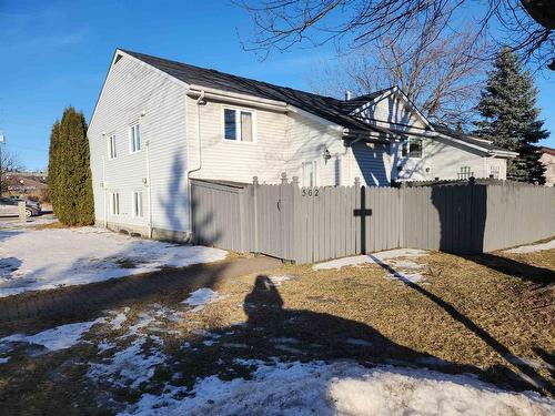 32-562 Edison Road, Thunder Bay, ON - Outdoor