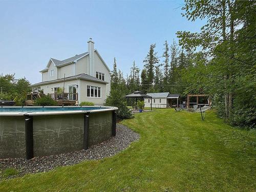 Pool - 671 Rue Des Bernaches, Saint-Lambert-De-Lauzon, QC - Outdoor With Above Ground Pool With Backyard