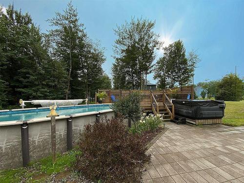 Pool - 671 Rue Des Bernaches, Saint-Lambert-De-Lauzon, QC - Outdoor With Above Ground Pool With Backyard