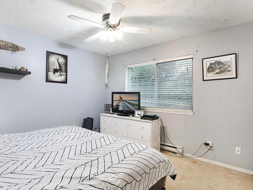 B-1963 Noort Pl, Courtenay, BC - Indoor Photo Showing Bedroom