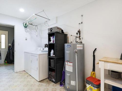 B-1963 Noort Pl, Courtenay, BC - Indoor Photo Showing Laundry Room