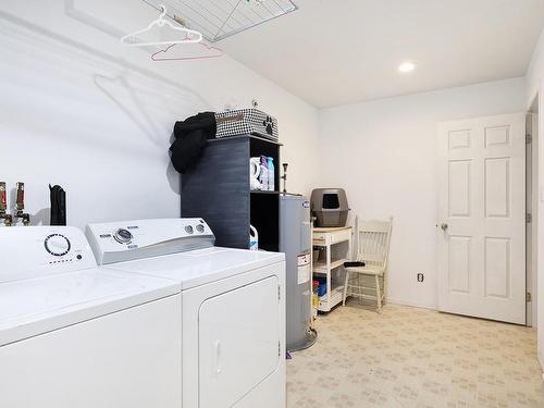 B-1963 Noort Pl, Courtenay, BC - Indoor Photo Showing Laundry Room