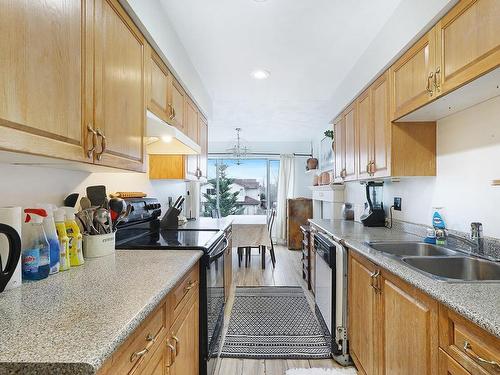 B-1963 Noort Pl, Courtenay, BC - Indoor Photo Showing Kitchen With Double Sink